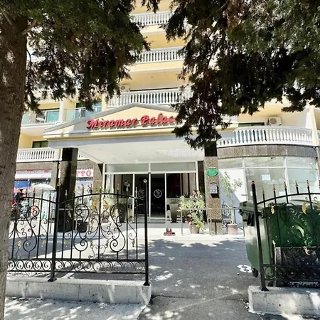 Апартаменти Miramar Сонячний Берег
